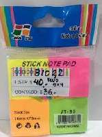 JEGYZETTÖMB ÖNTAPADÓS, NÉGY SZÍN, 3 CM X 3CM